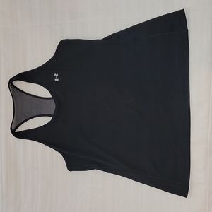 Women black dri-fit Under Armour tank